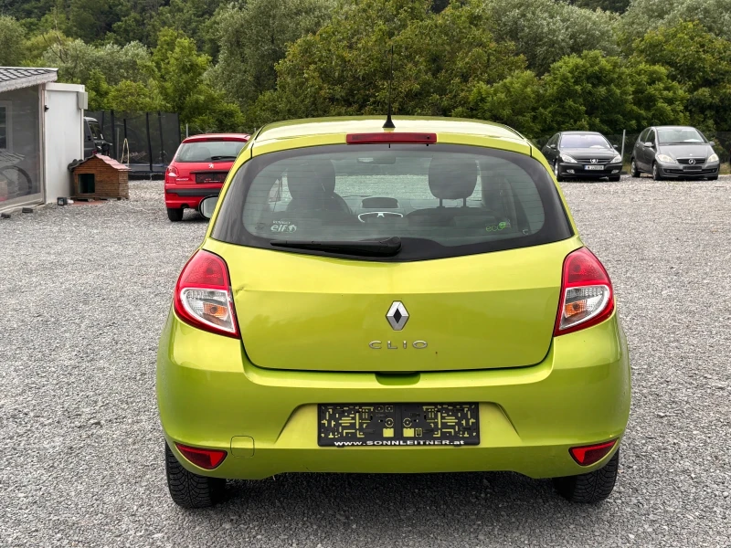 Renault Clio 1.2i 75ps, снимка 5 - Автомобили и джипове - 50584332
