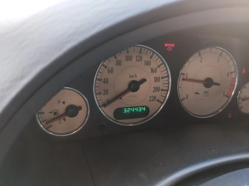 Chrysler Voyager, снимка 9 - Автомобили и джипове - 51595157