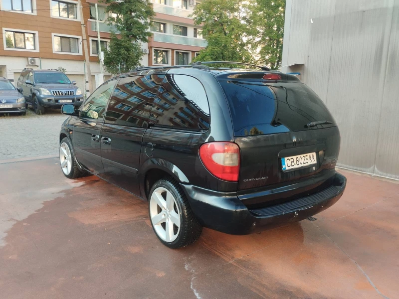 Chrysler Voyager, снимка 4 - Автомобили и джипове - 51595157