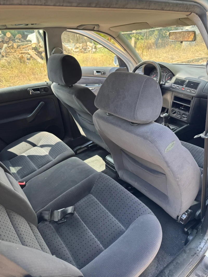 VW Golf Vw Golf 2.0 A/C, снимка 6 - Автомобили и джипове - 52296015