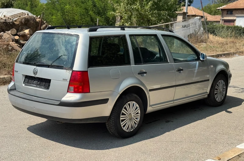 VW Golf Vw Golf 2.0 A/C, снимка 4 - Автомобили и джипове - 52296015