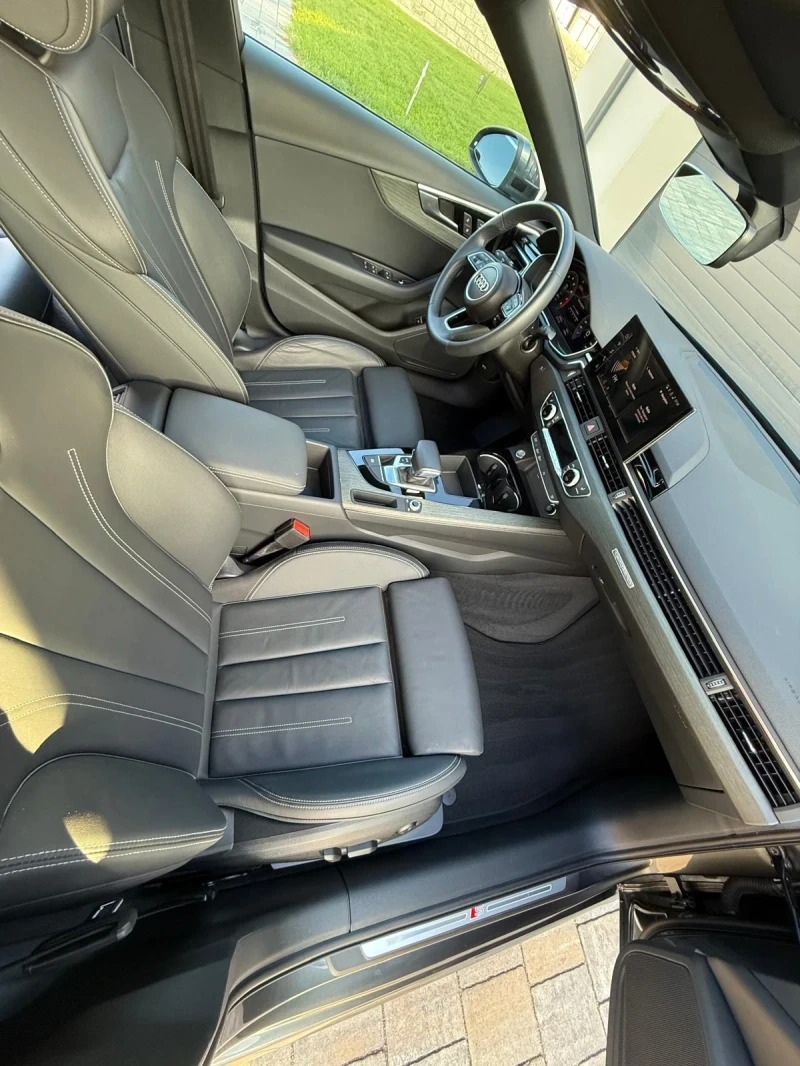 Audi A4 9000км!!!, снимка 12 - Автомобили и джипове - 52109593