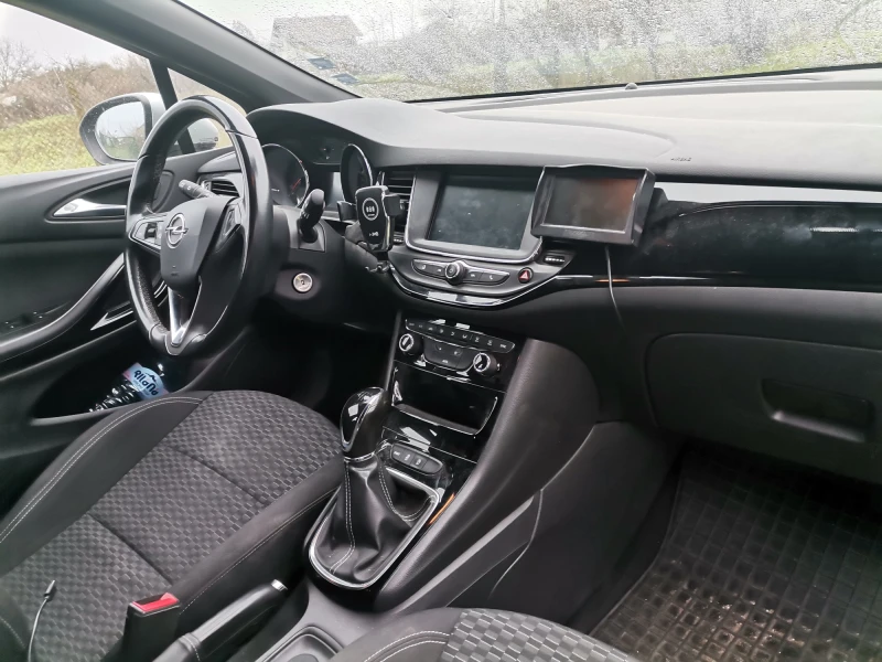 Opel Astra GDTI SPORTTAURER+ , снимка 6 - Автомобили и джипове - 52917985