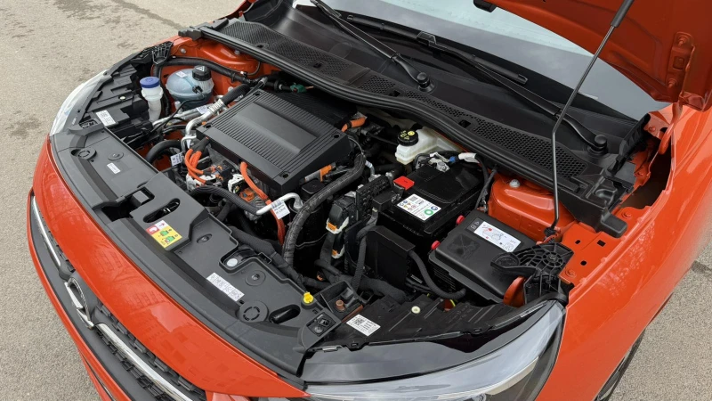 Opel Corsa e-Elegance* 50kw* Като Нова, снимка 16 - Автомобили и джипове - 53388442