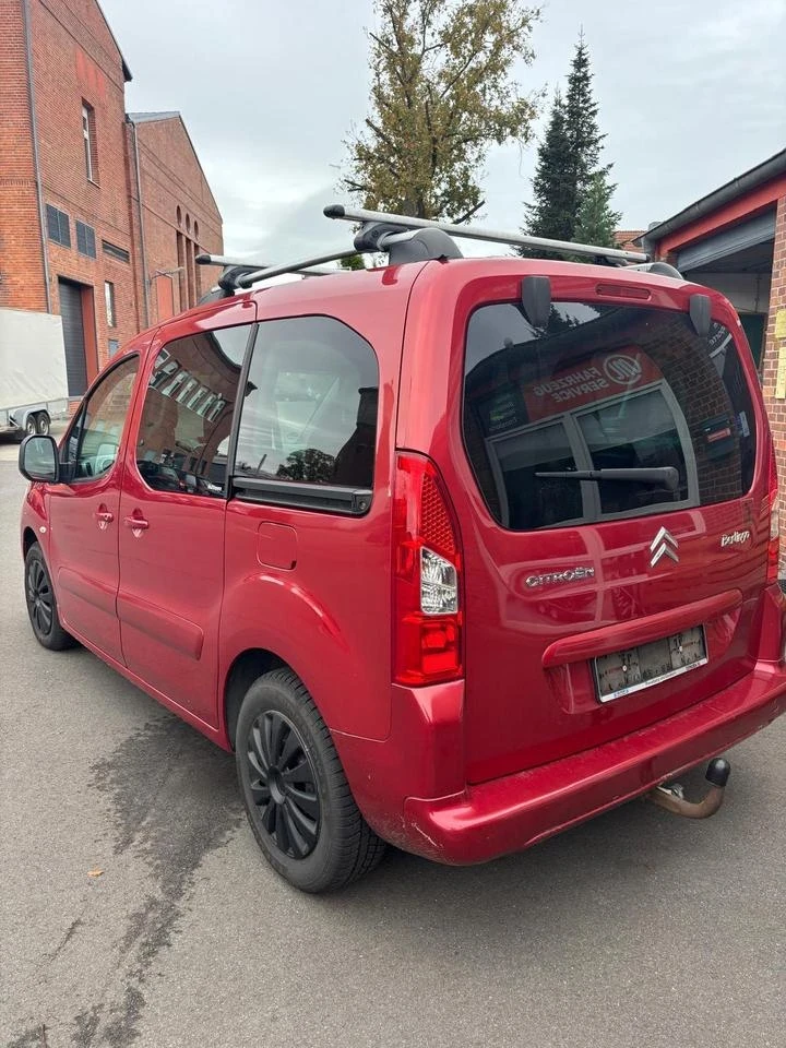 Citroen Berlingo 1, 6i* 109psAC* PANO* TUV, снимка 3 - Автомобили и джипове - 52757310