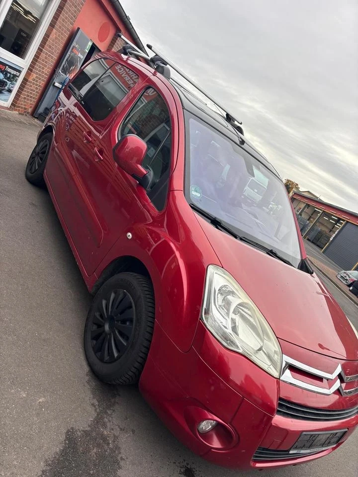 Citroen Berlingo 1, 6i* 109psAC* PANO* TUV, снимка 5 - Автомобили и джипове - 52757310