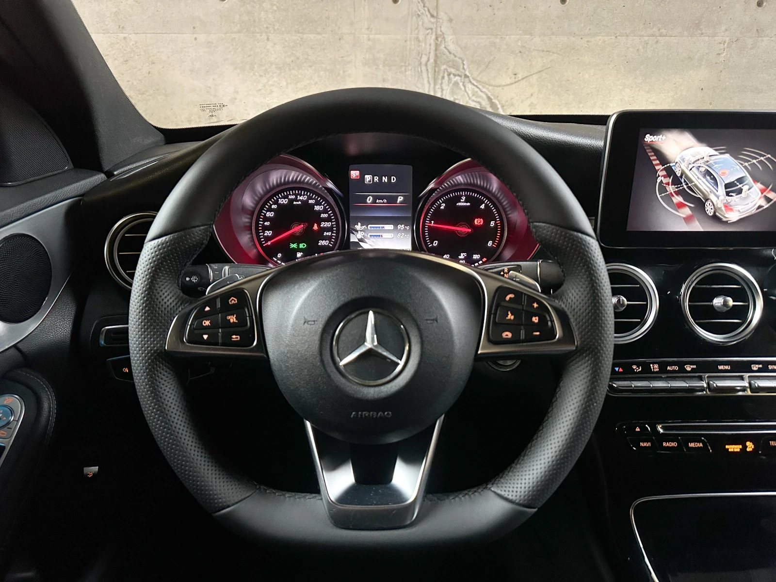Mercedes-Benz C 220 AMG - изображение 7