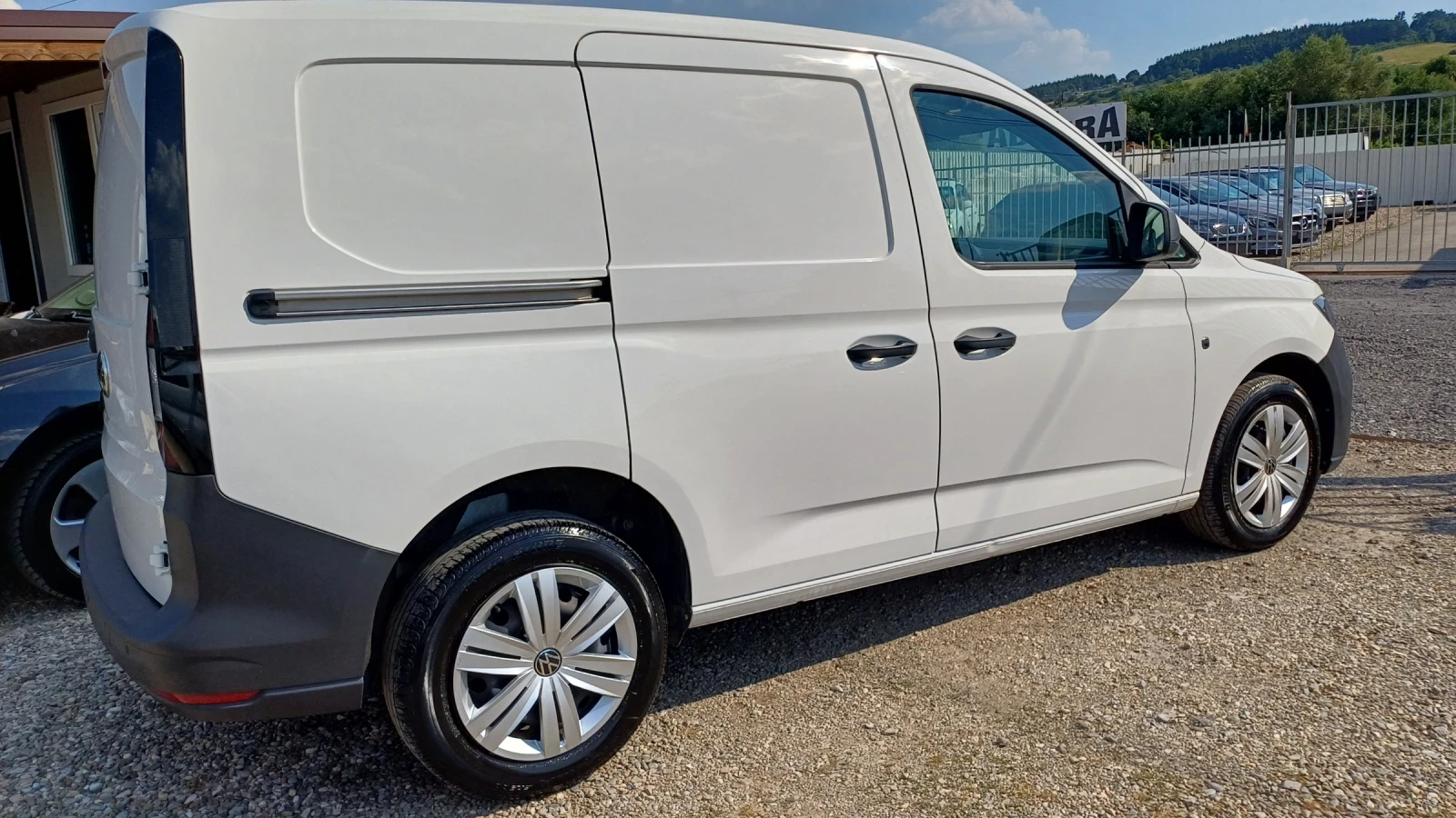 VW Caddy 2.0TDI - изображение 10