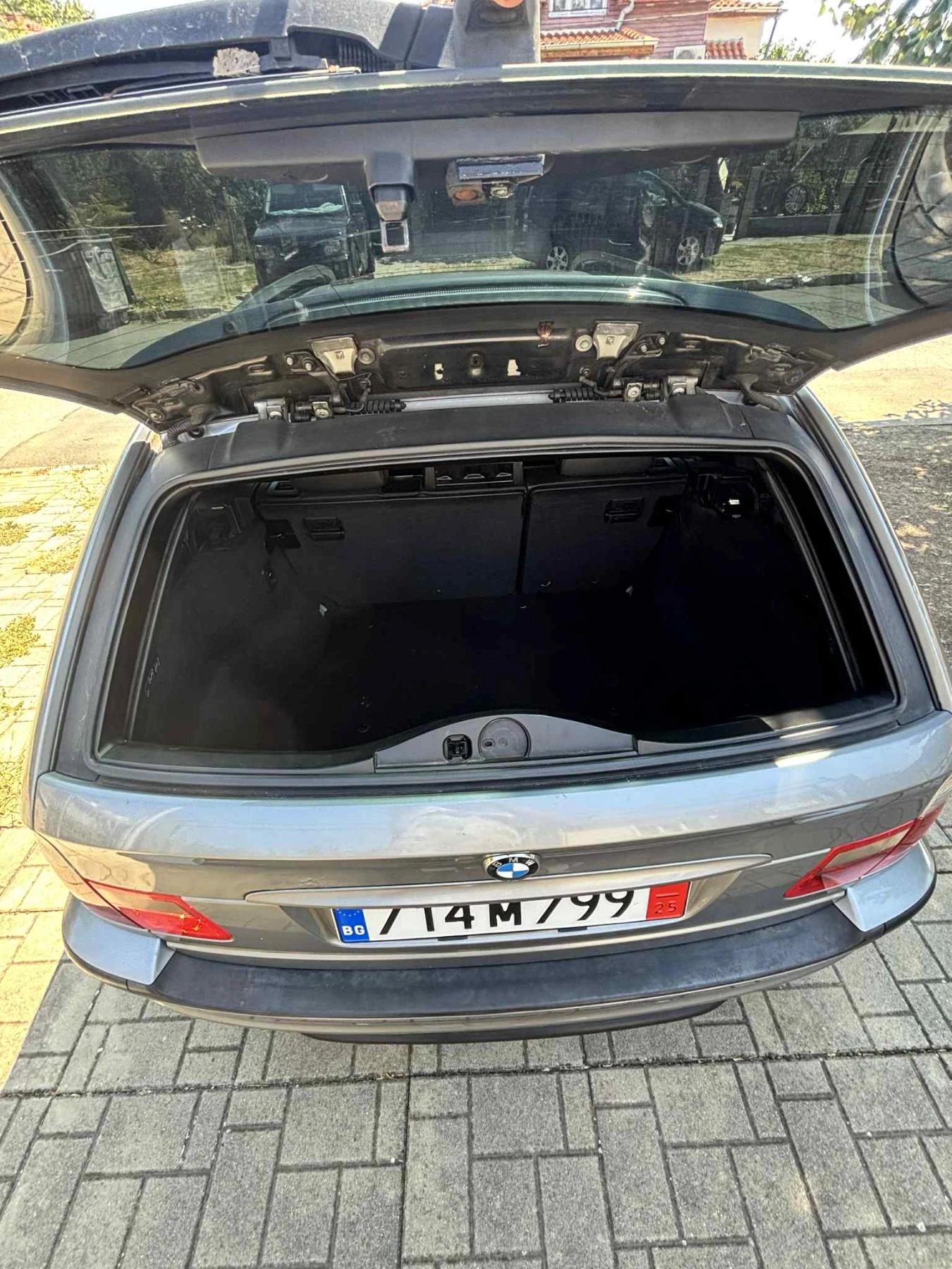 BMW 330 3.0 - изображение 8