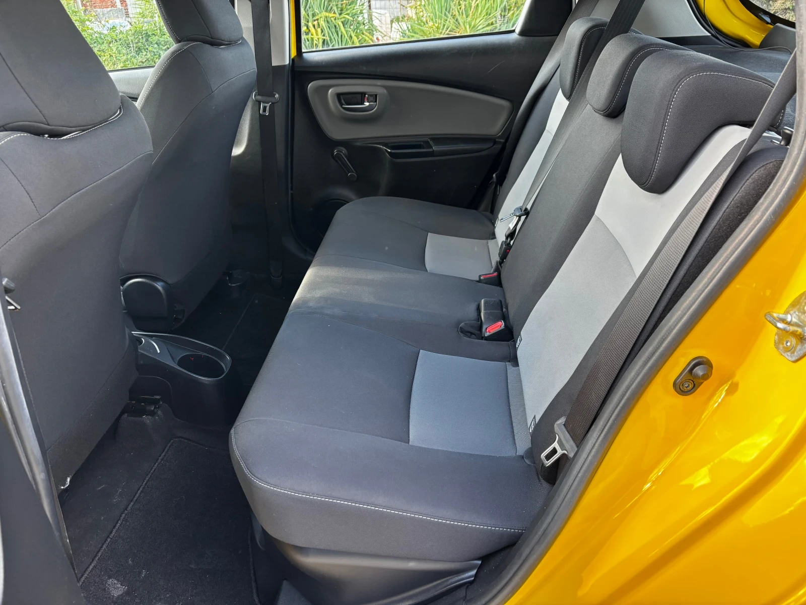 Toyota Yaris 1.5 HYBRID* 132 000 KM* NAVI* KTEO* COC*  - изображение 9