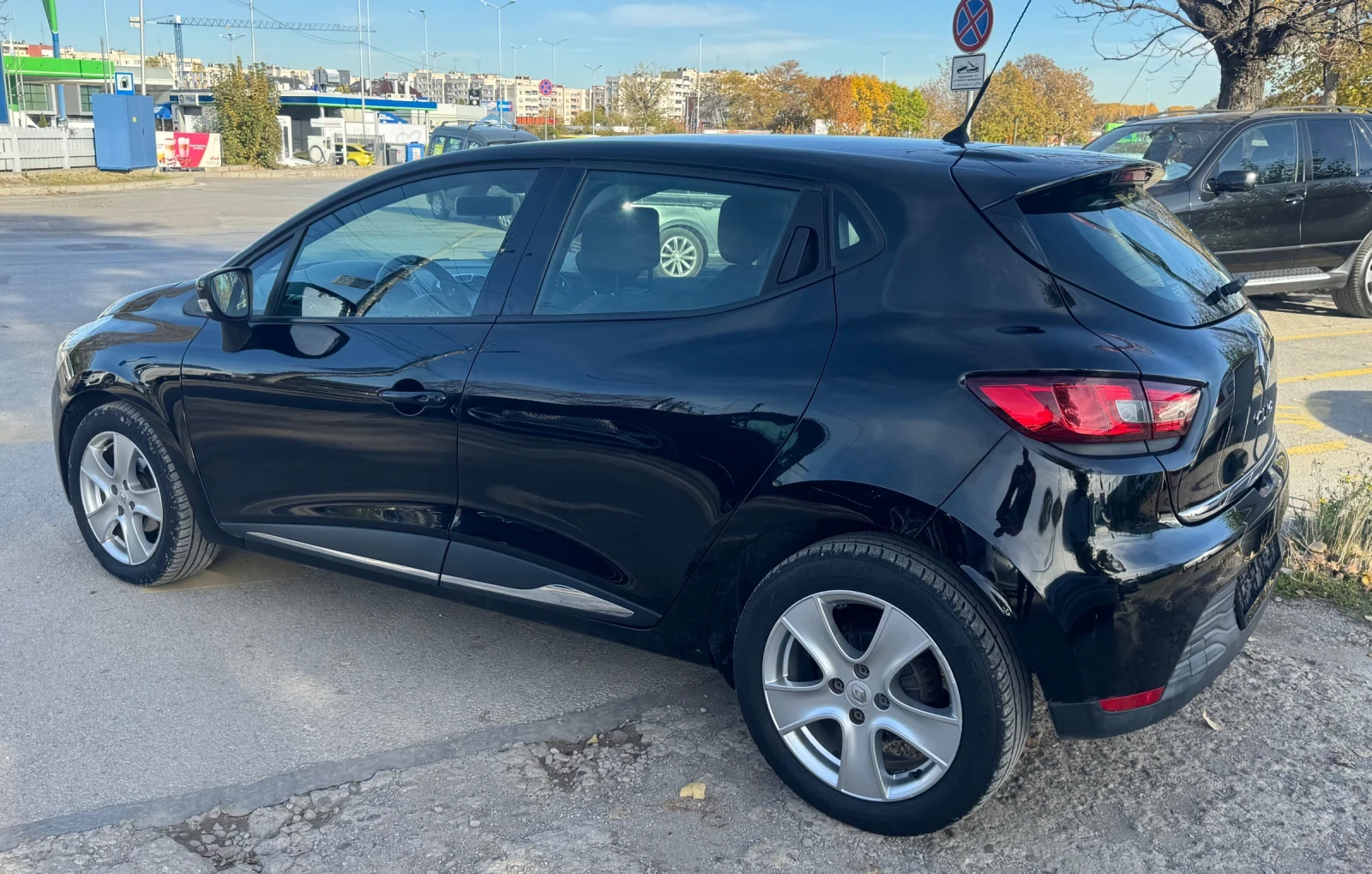 Renault Clio АВТОМАТИК!НАВИГАЦИЯ!СЕРВИЗНА ИСТОРИЯ! | Mobile.bg — изображение 2