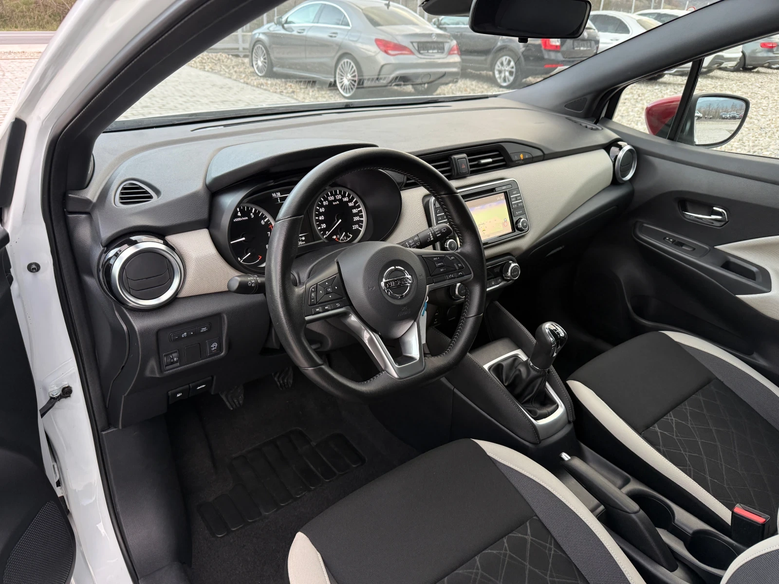 Nissan Micra  - изображение 9