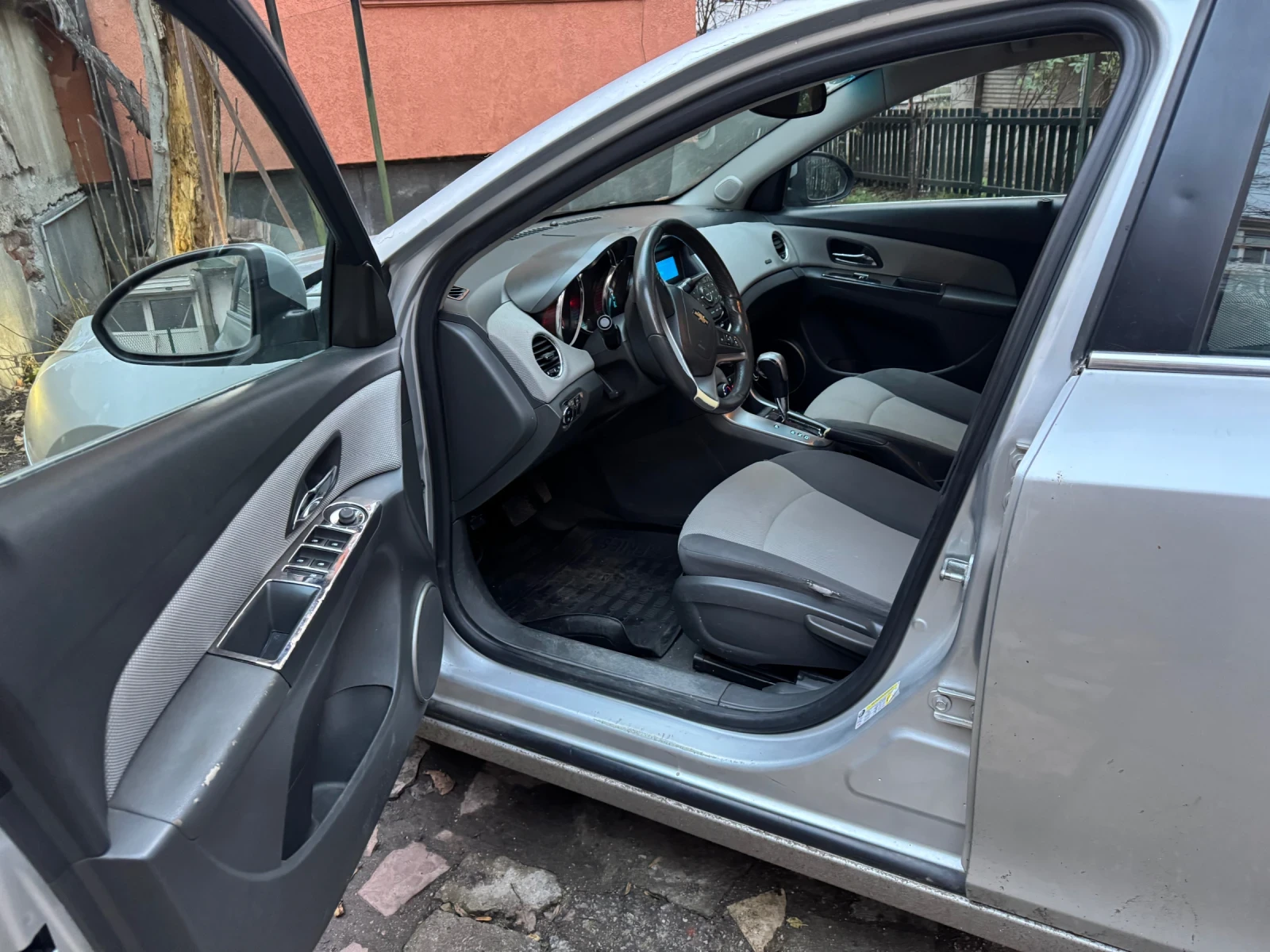 Chevrolet Cruze  - изображение 4