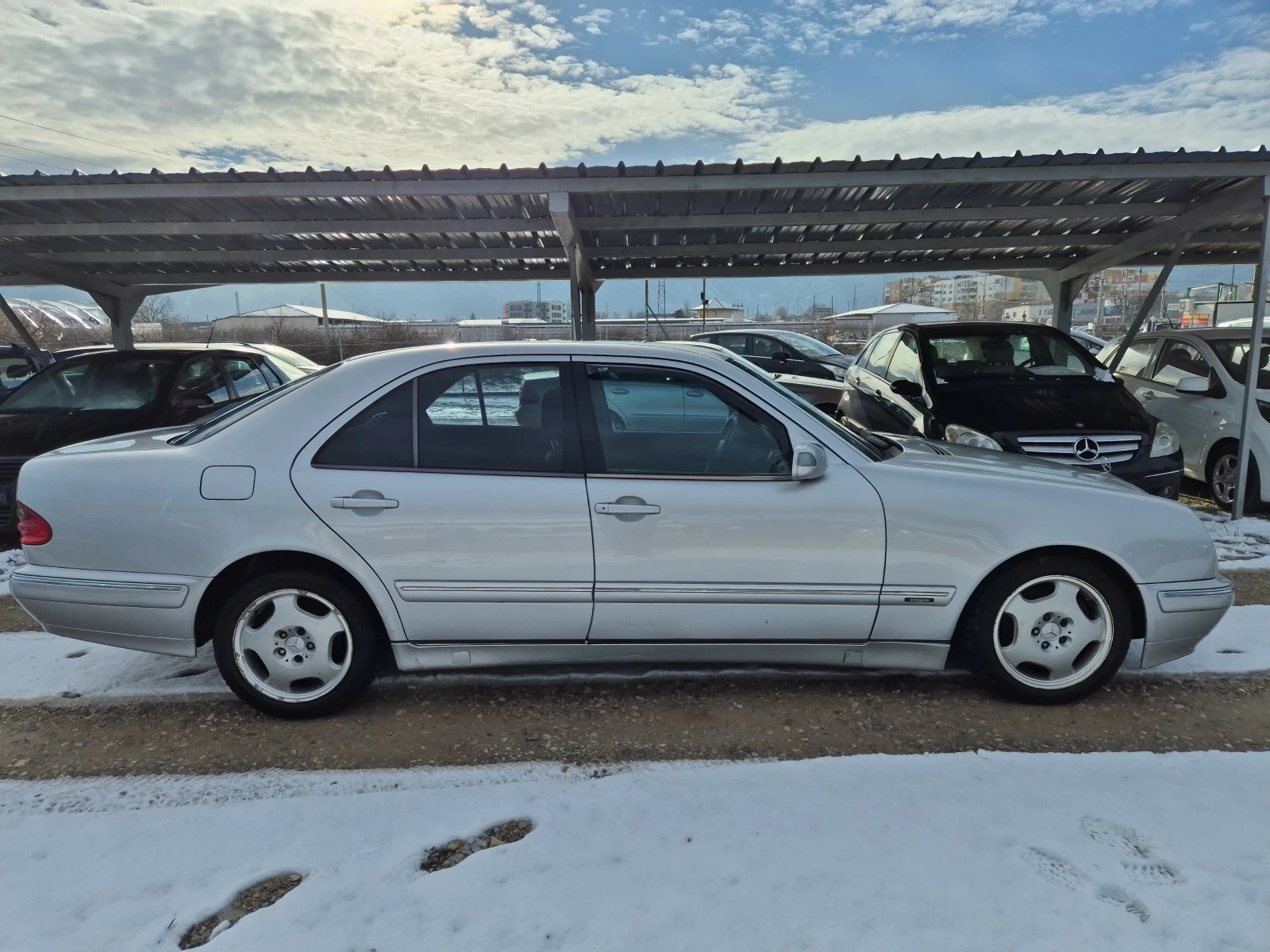 Mercedes-Benz E 200 186� ��������� ��� ��������  | Mobile.bg � ����������� 13