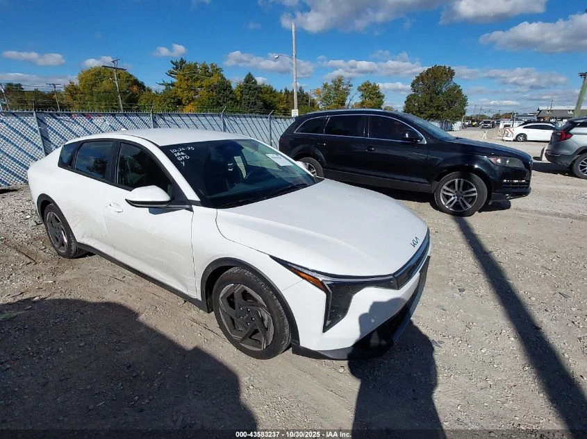 Kia K4 2.0L I-4 DOHC, VVT, 147HP Front Wheel Drive | Mobile.bg � ����������� 1