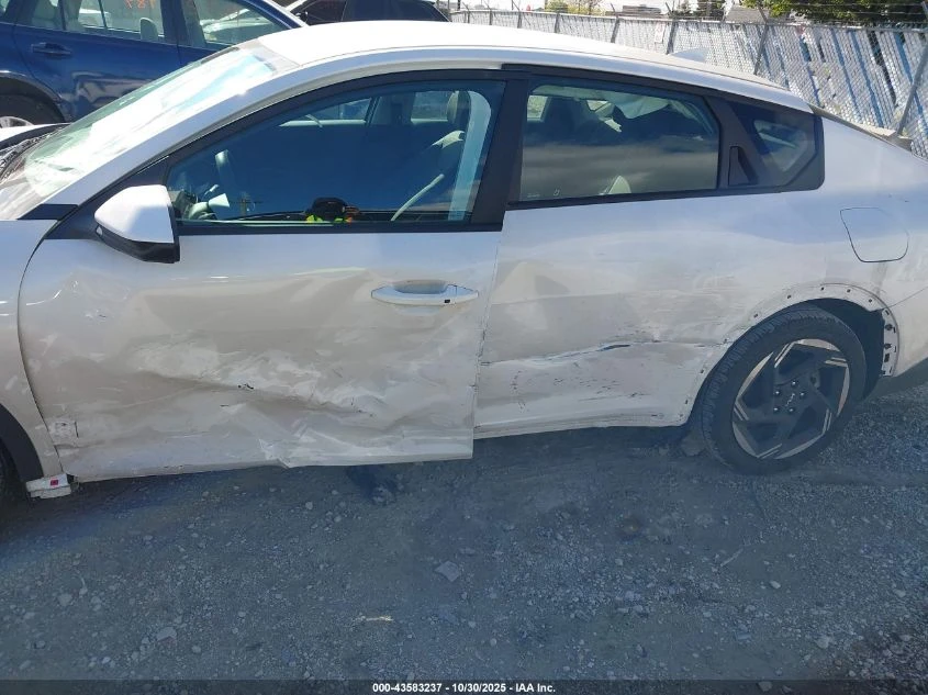 Kia K4 2.0L I-4 DOHC, VVT, 147HP Front Wheel Drive | Mobile.bg � ����������� 11