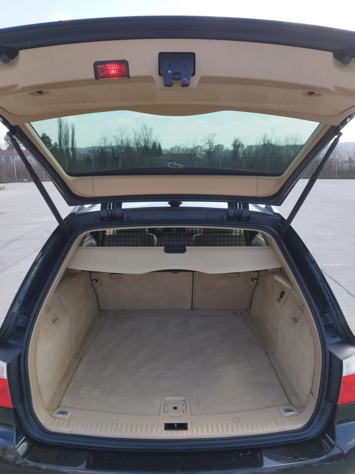 BMW 535 Пълна сервизна история, Обслужена, 3 ключа, Теглич, снимка 12 - Автомобили и джипове - 53953790