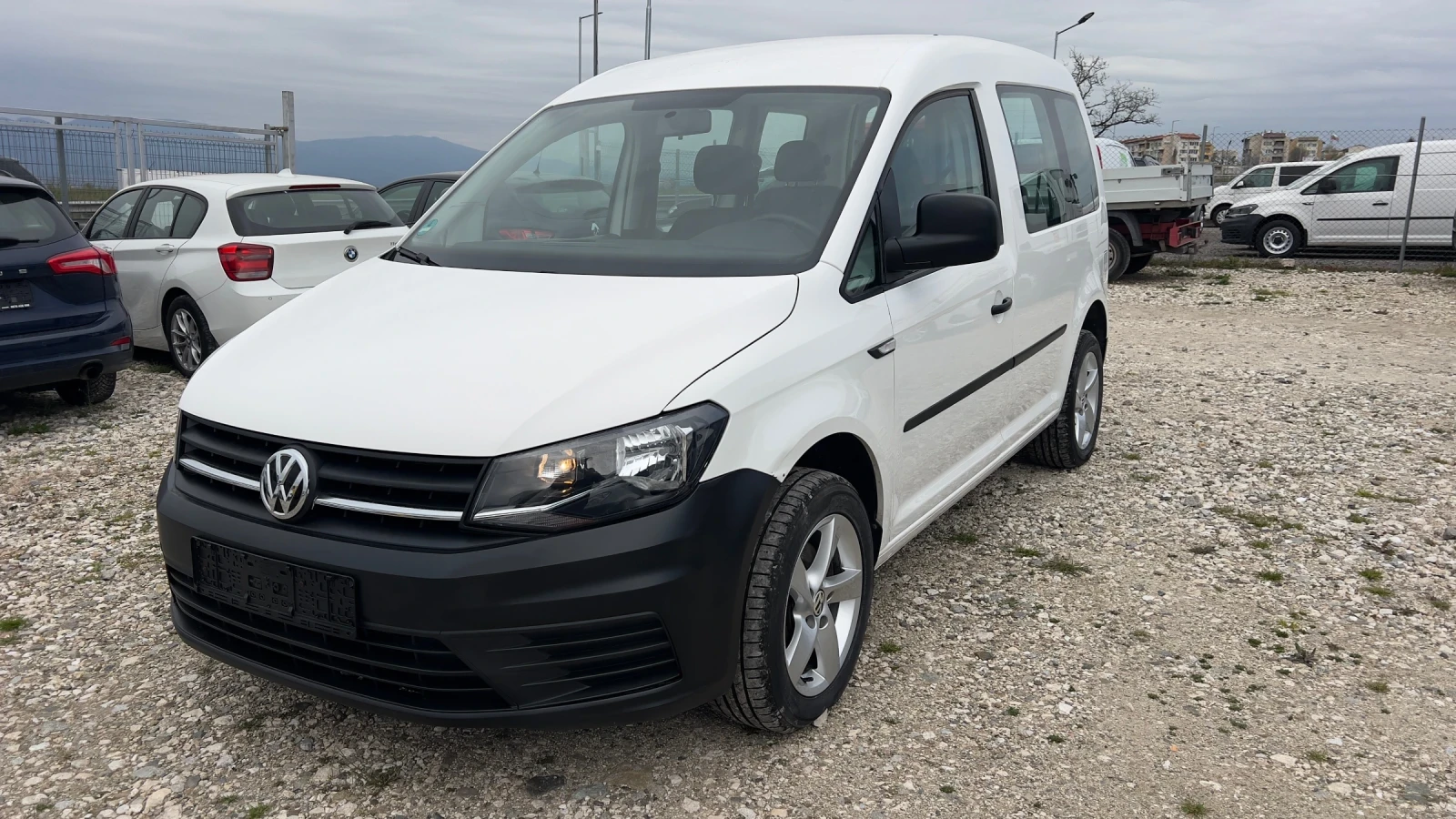 VW Caddy 2.0 Топ Състояние като нов
