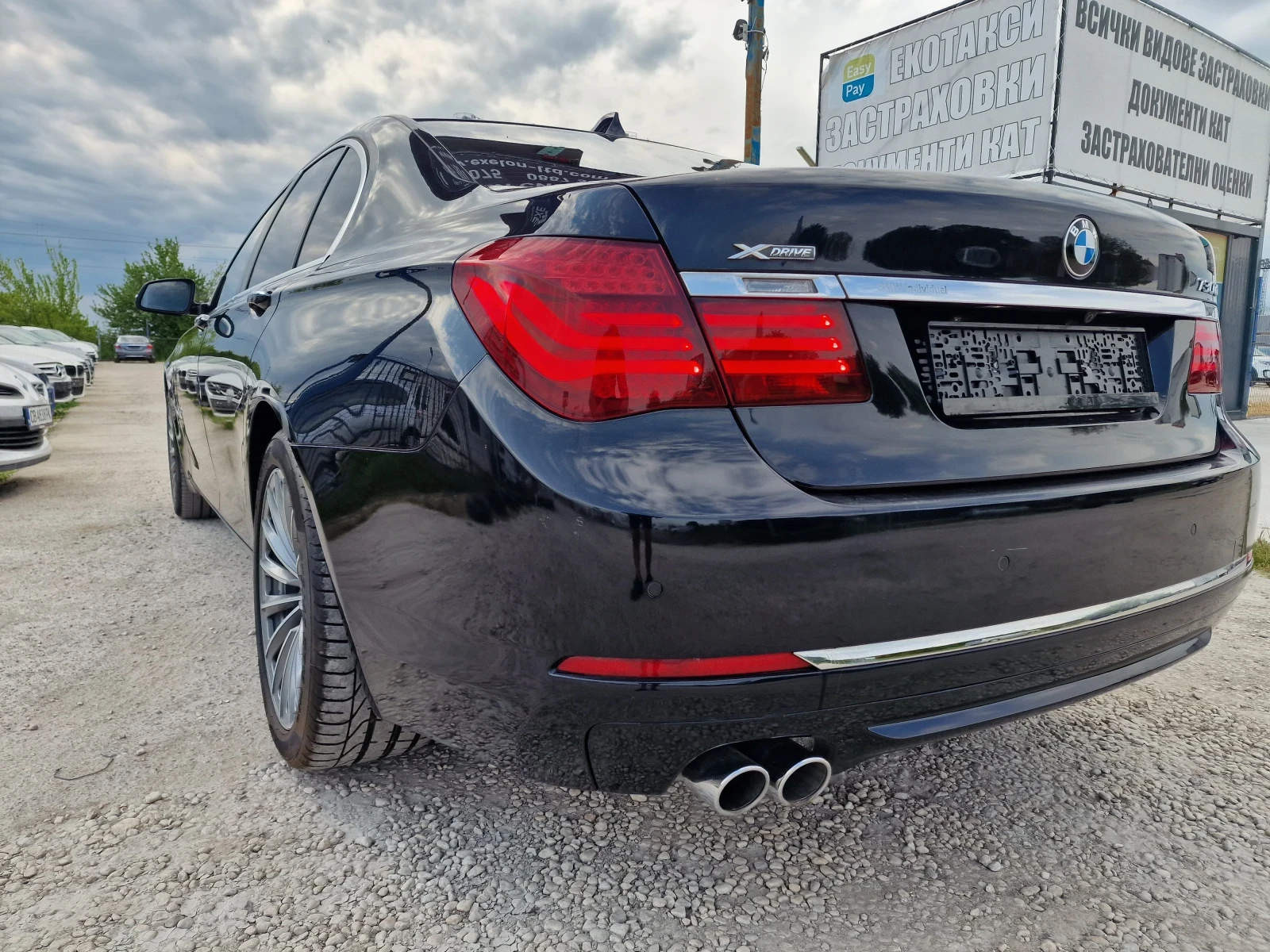 BMW 730 xDrive* VACCUM* HEAD UP* DIGITAL* DISTRONIK* , снимка 6 - Автомобили и джипове - 54366896