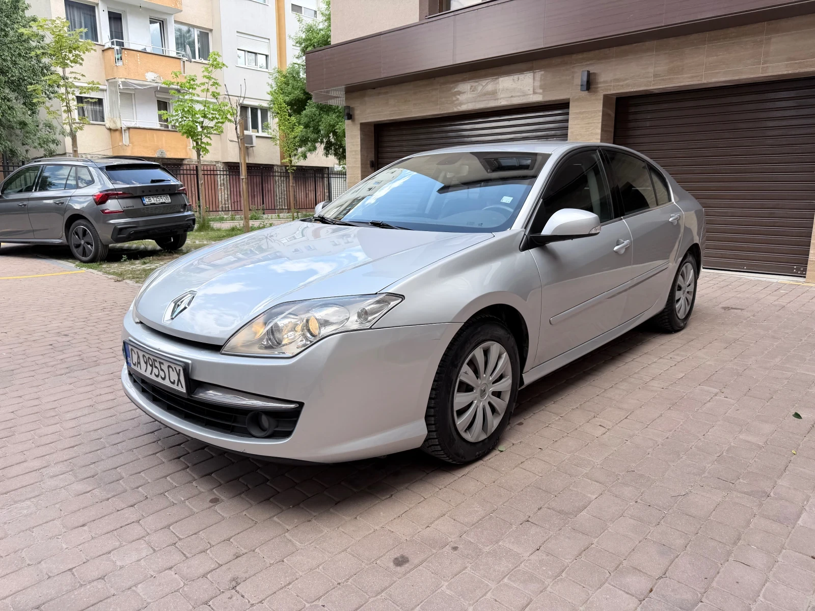 Renault Laguna, снимка 8 - Автомобили и джипове - 54541188