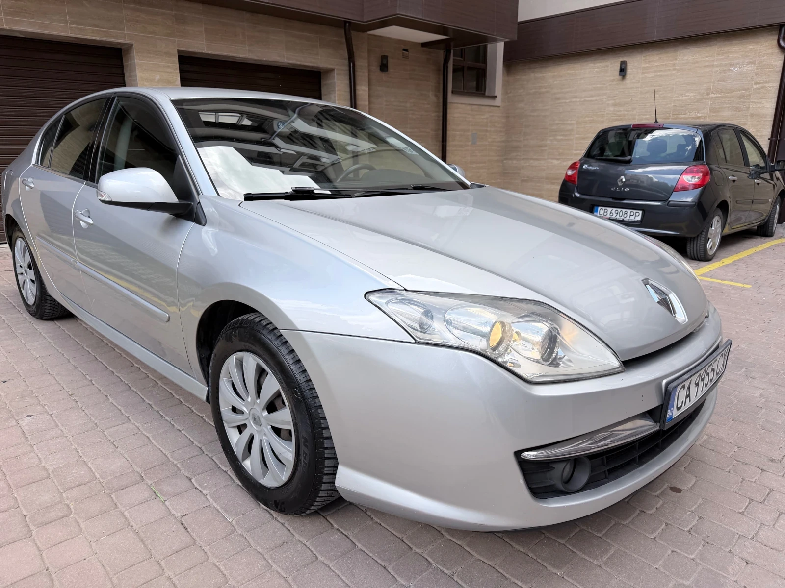 Renault Laguna, снимка 2 - Автомобили и джипове - 54541188