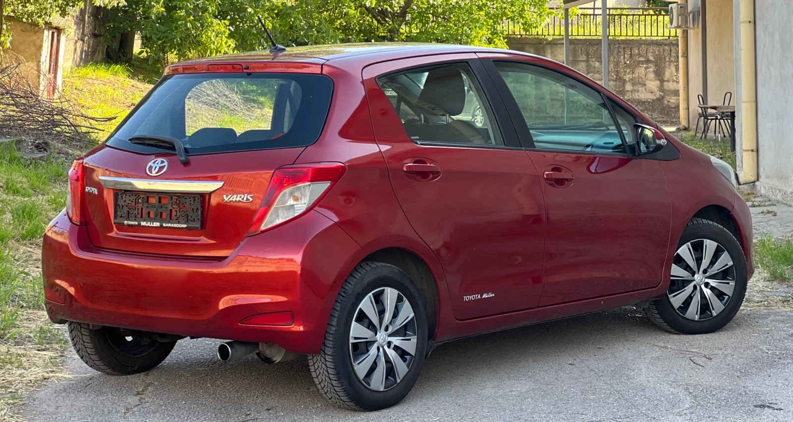 Toyota Yaris БЕНЗИН КАМЕРА , снимка 5 - Автомобили и джипове - 54723888