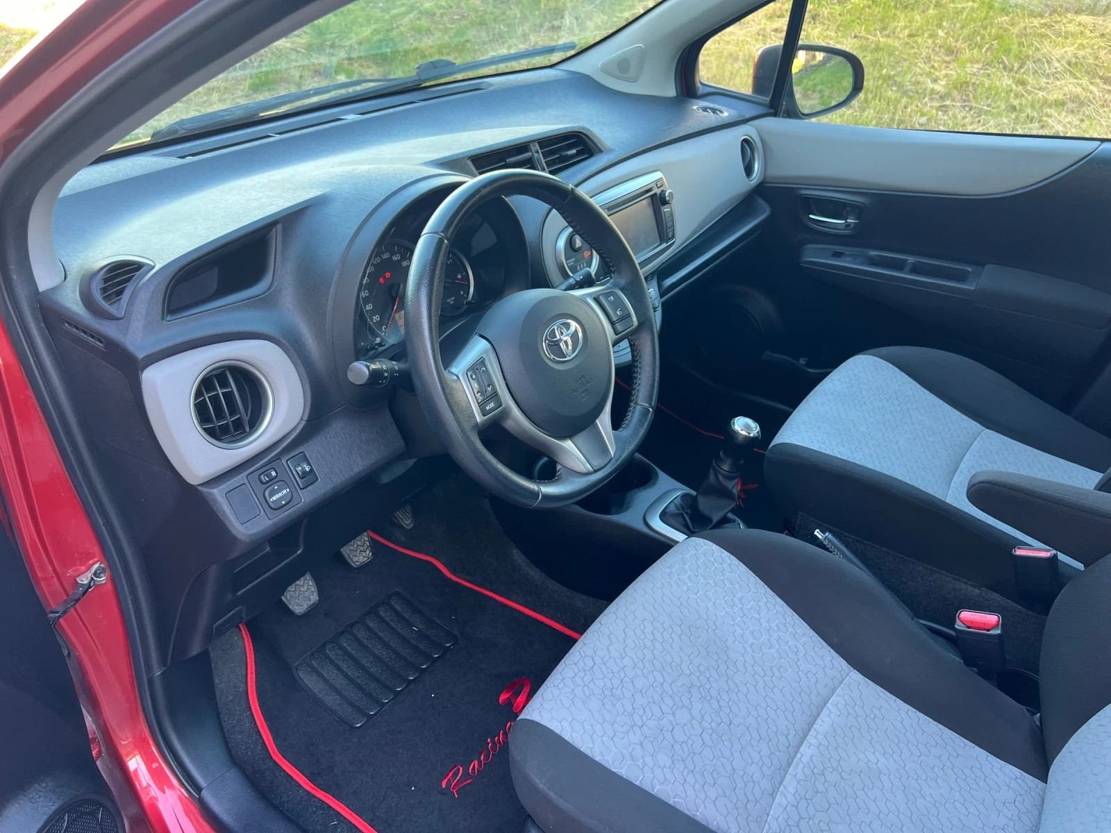 Toyota Yaris БЕНЗИН КАМЕРА , снимка 11 - Автомобили и джипове - 54723888