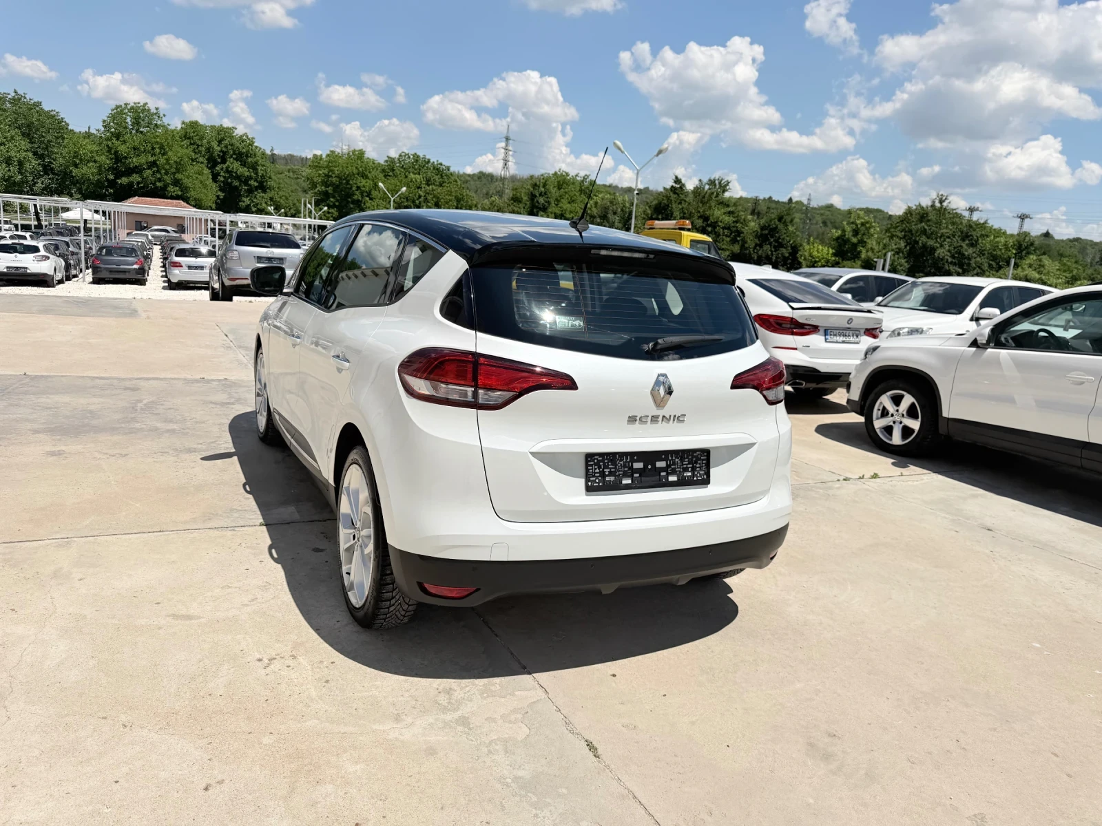 Renault Scenic 1.7dci 120k.c* Navi* LIMITED* Kamera* FULL* , снимка 5 - Автомобили и джипове - 54839992