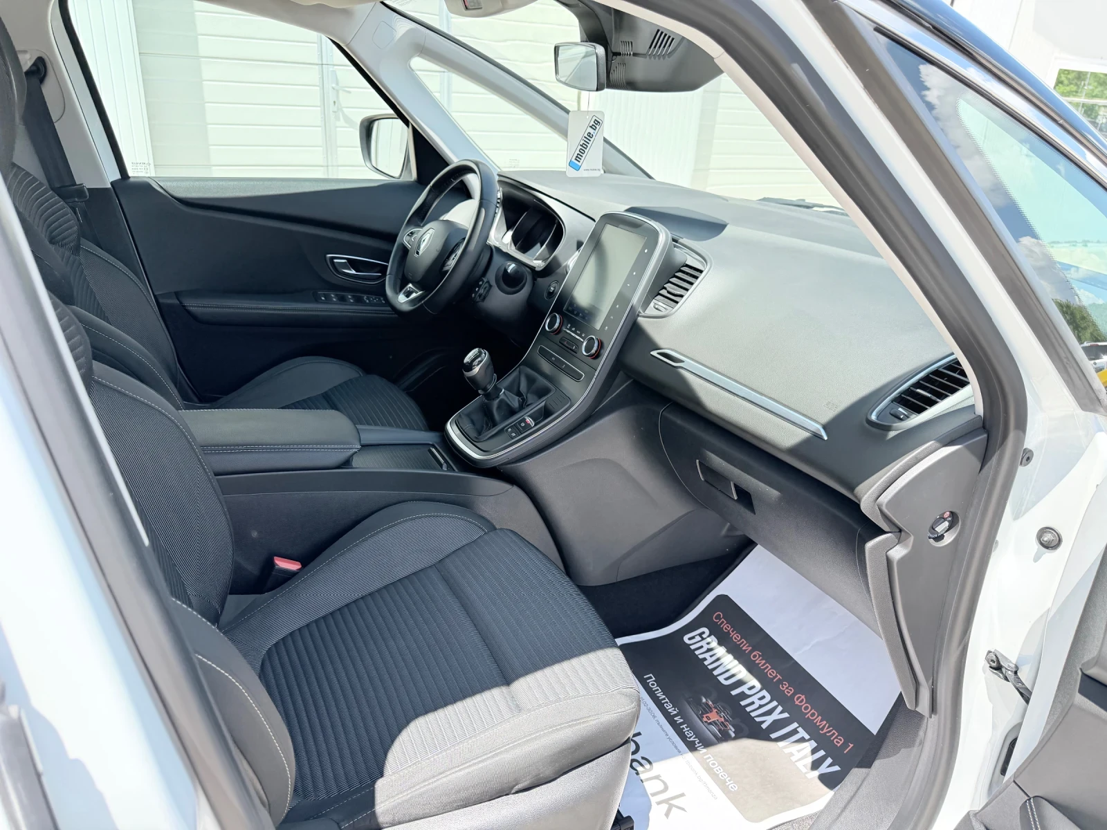 Renault Scenic 1.7dci 120k.c* Navi* LIMITED* Kamera* FULL* , снимка 16 - Автомобили и джипове - 54839992