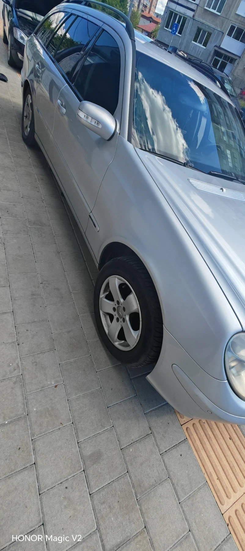 Mercedes-Benz E 200, снимка 2 - Автомобили и джипове - 54904879