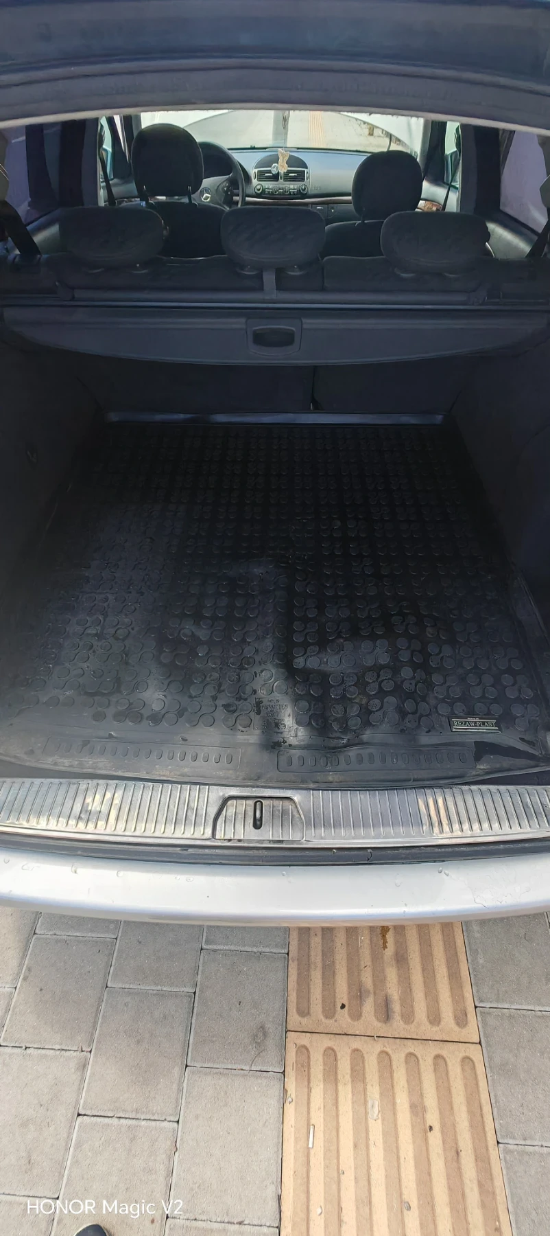 Mercedes-Benz E 200, снимка 4 - Автомобили и джипове - 54904879