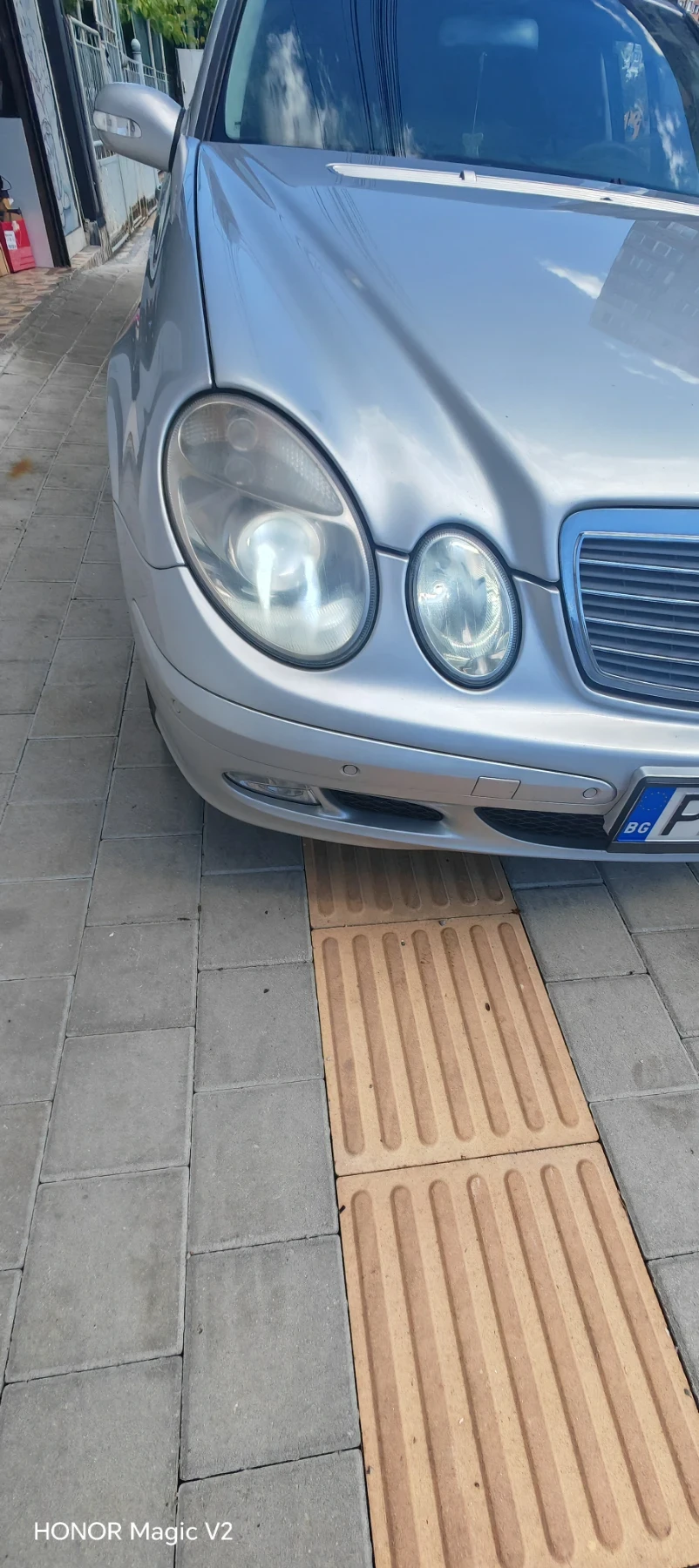 Mercedes-Benz E 200