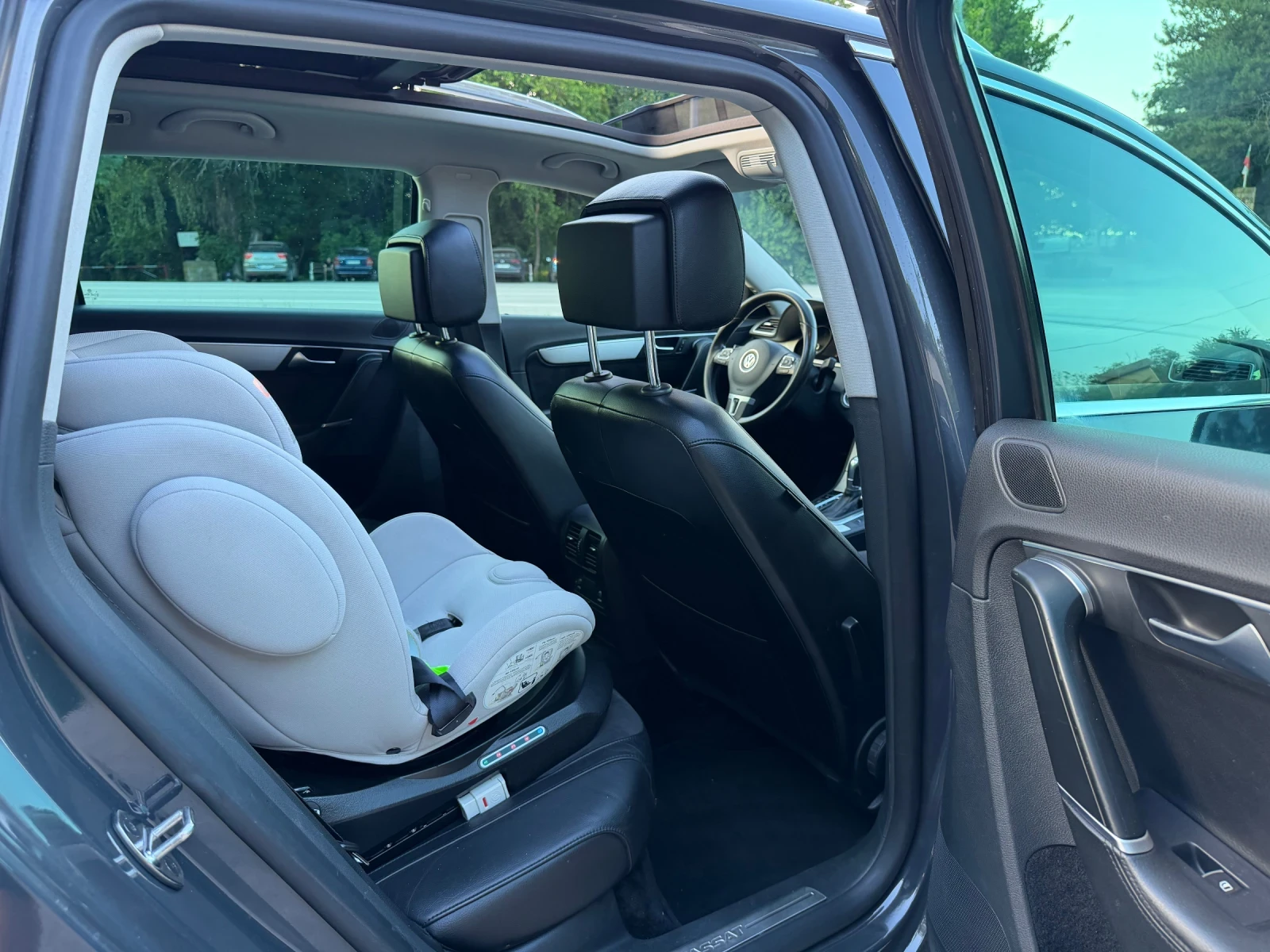 VW Passat 2.0TDI High line, снимка 11 - Автомобили и джипове - 55016940
