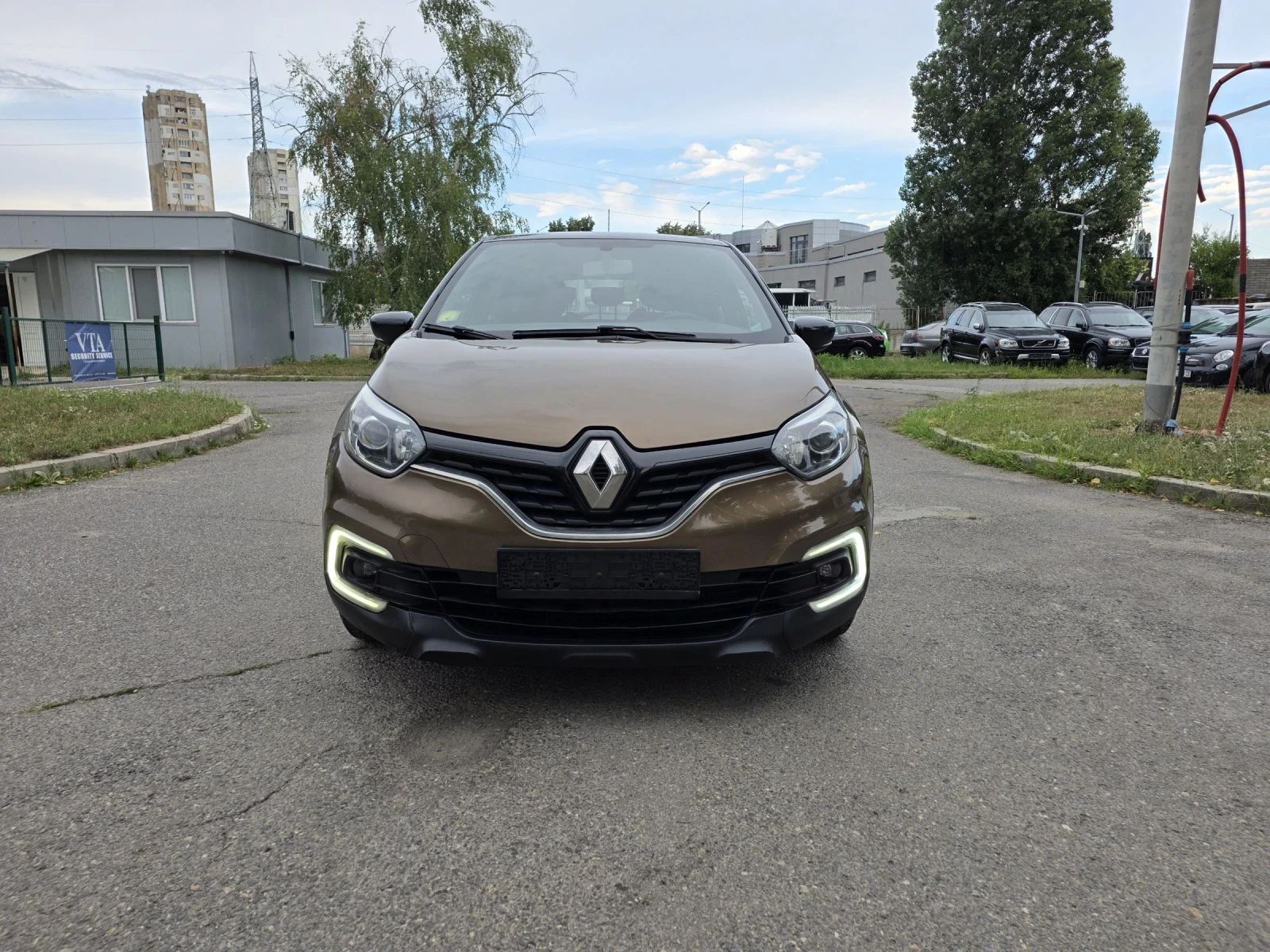 Renault Captur 1.5 DCI/NEW FACELIFT/NAVI | Mobile.bg � ����������� 2