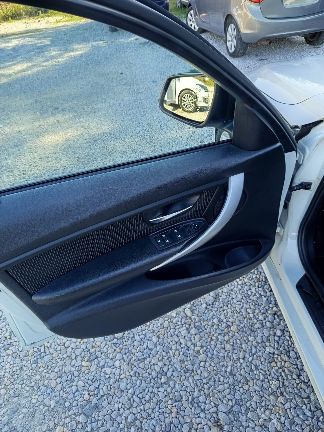 BMW 320 F31 2.0 d, снимка 10 - Автомобили и джипове - 55593672