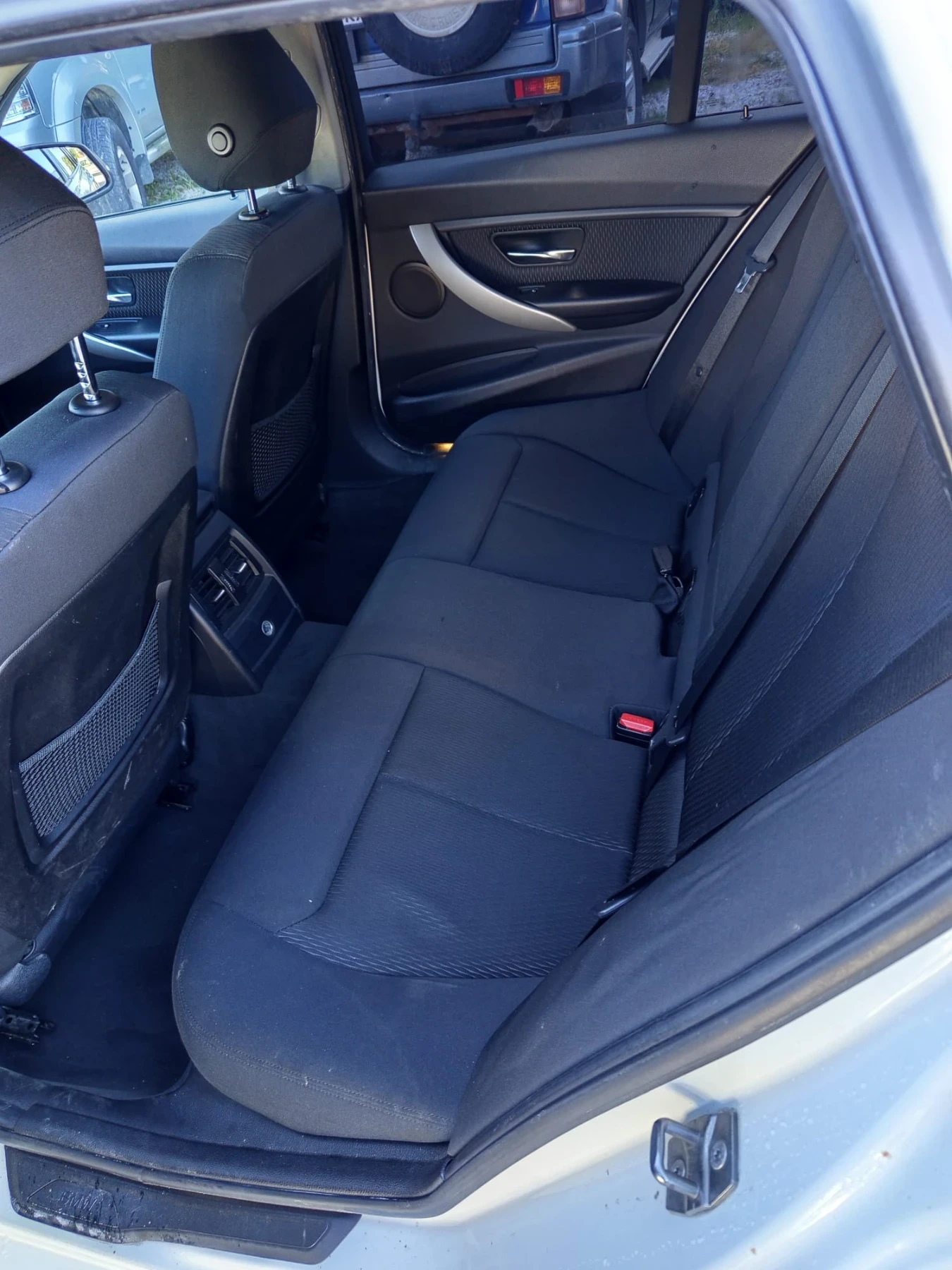 BMW 320 F31 2.0 d, снимка 9 - Автомобили и джипове - 55593672