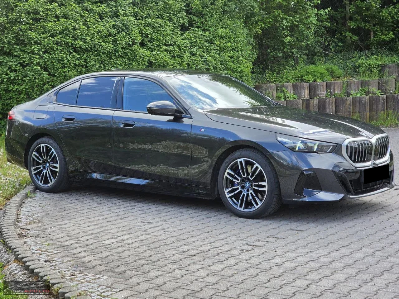 BMW 550 e/510HP/PANO/360/MEMO/750z, снимка 4 - Автомобили и джипове - 55661961