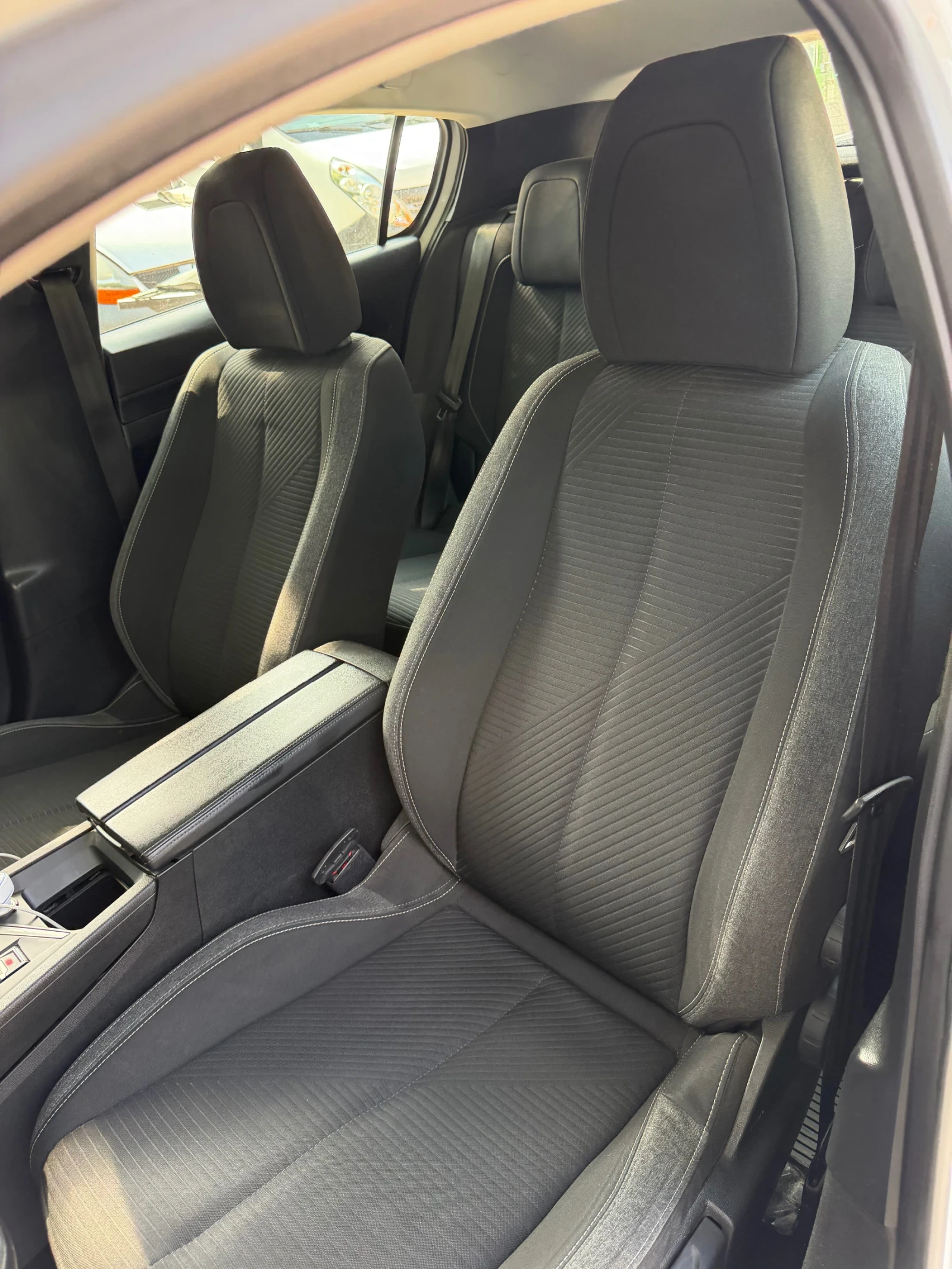 Peugeot 308 1.5BLUEHDI, снимка 7 - Автомобили и джипове - 55834083