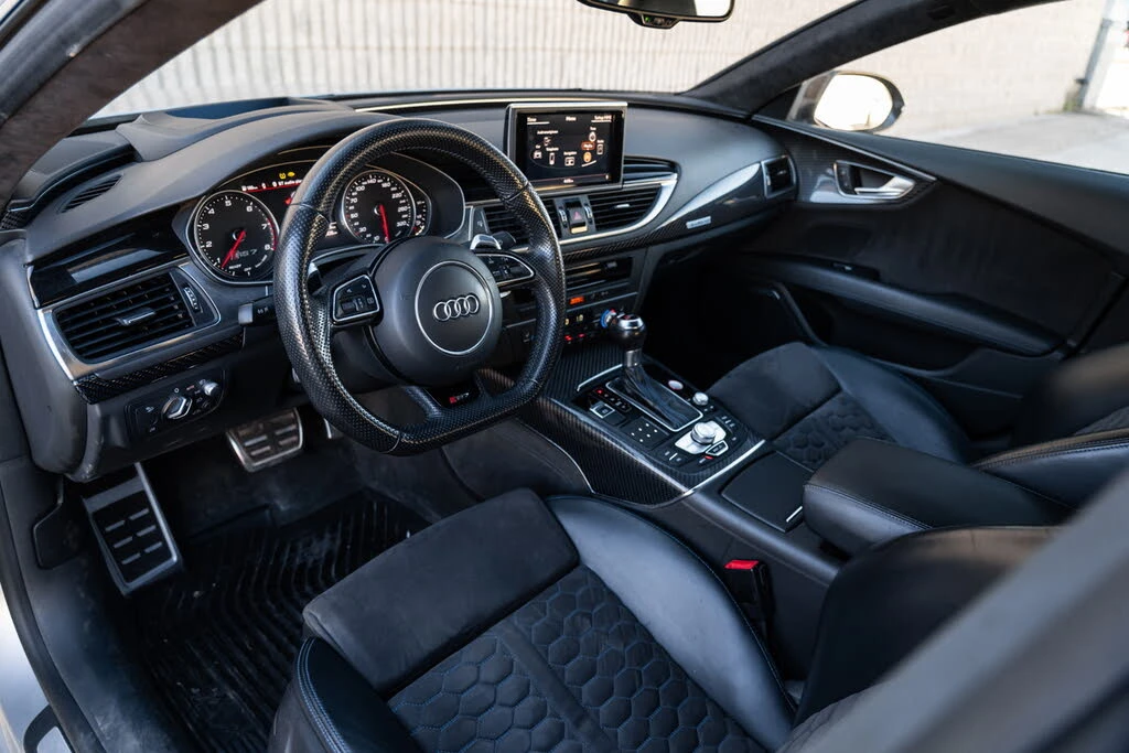 Audi Rs7 PERFORMANCE* CARBON CERAMIC* MATRIX* КРАЙНА ЦЕНА, снимка 9 - Автомобили и джипове - 56545492