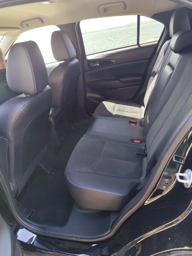 Mitsubishi Eclipse Cross 1.5 Бензин, снимка 9 - Автомобили и джипове - 51335615