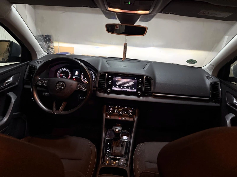 Skoda Karoq  Ambition 4x4 150 к.с , Автомат 7ск.Нови Зимни Гум, снимка 9 - Автомобили и джипове - 52955801
