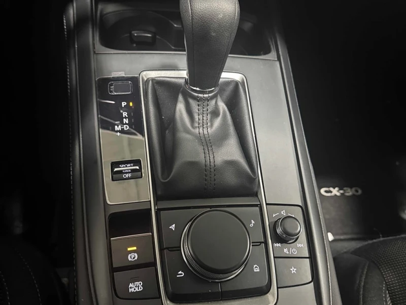 Mazda CX-30 * GX * CARFAX * БЕЗ ПЪРВОНАЧАЛНА ВНОСКА, снимка 10 - Автомобили и джипове - 52990187