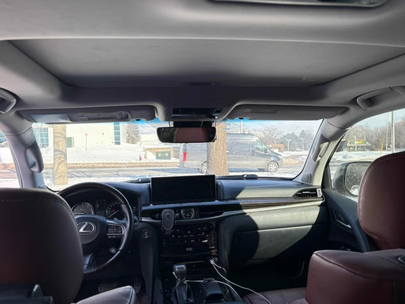 Lexus LX * 570 * CARFAX * БЕЗ ПЪРВОНАЧАЛНА ВНОСКА, снимка 9 - Автомобили и джипове - 53157561