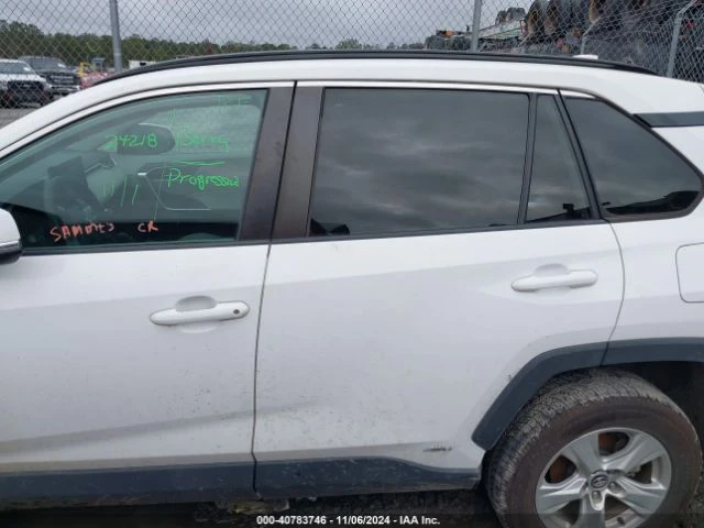 Toyota Rav4 HYBRID XLE, снимка 12 - Автомобили и джипове - 48321893