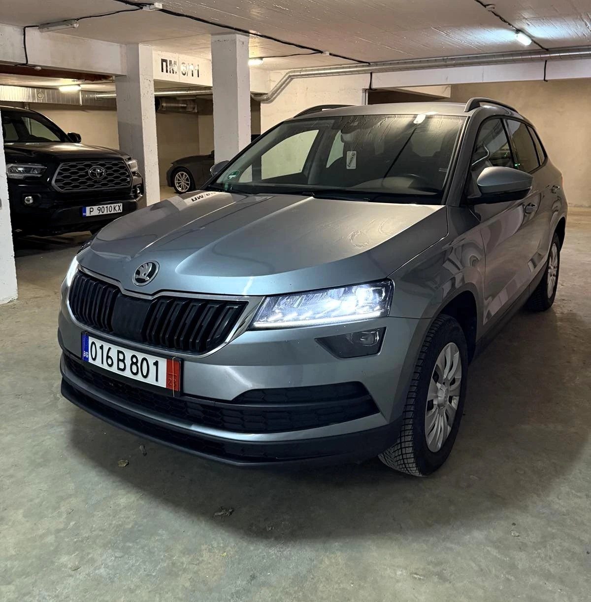Skoda Karoq  Ambition 4x4 150 к.с , Автомат 7ск.Нови Зимни Гум, снимка 1