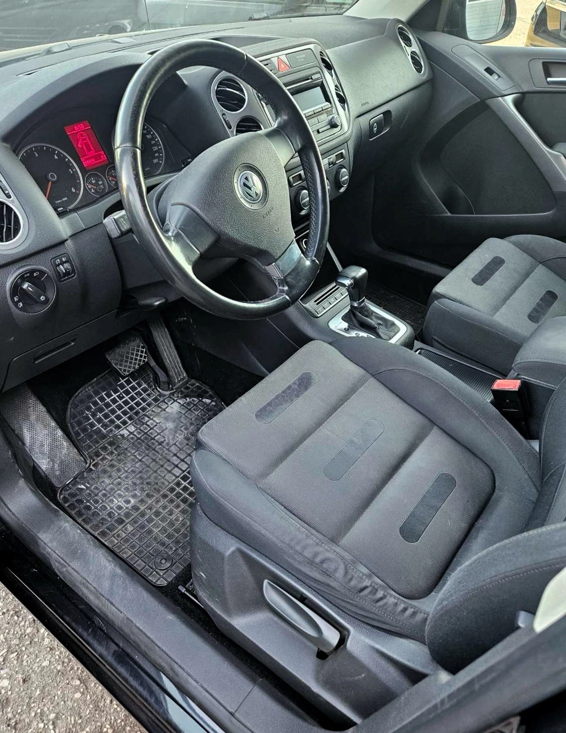 VW Tiguan 2.0TDi/ DSG/ 4x4 - изображение 5