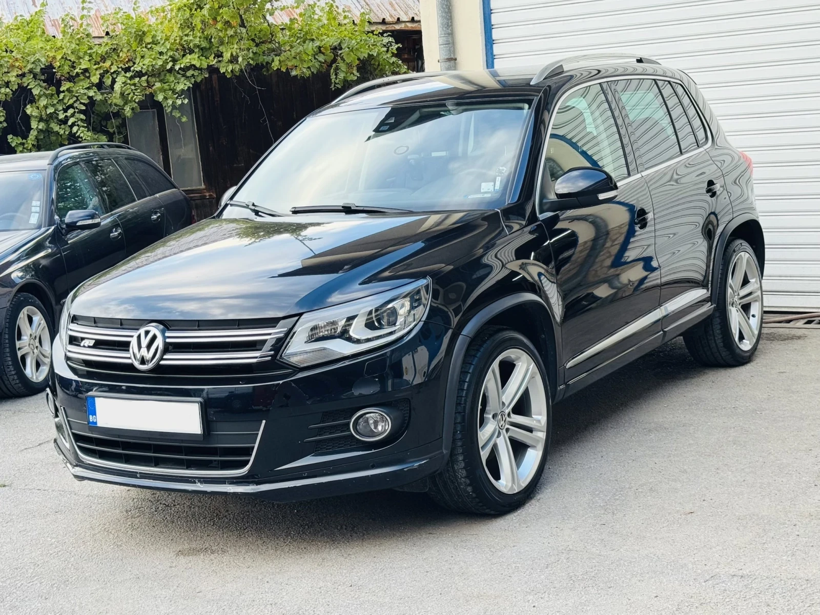 VW Tiguan 2.0TDI 177hp. 4motion R-LINE - изображение 2