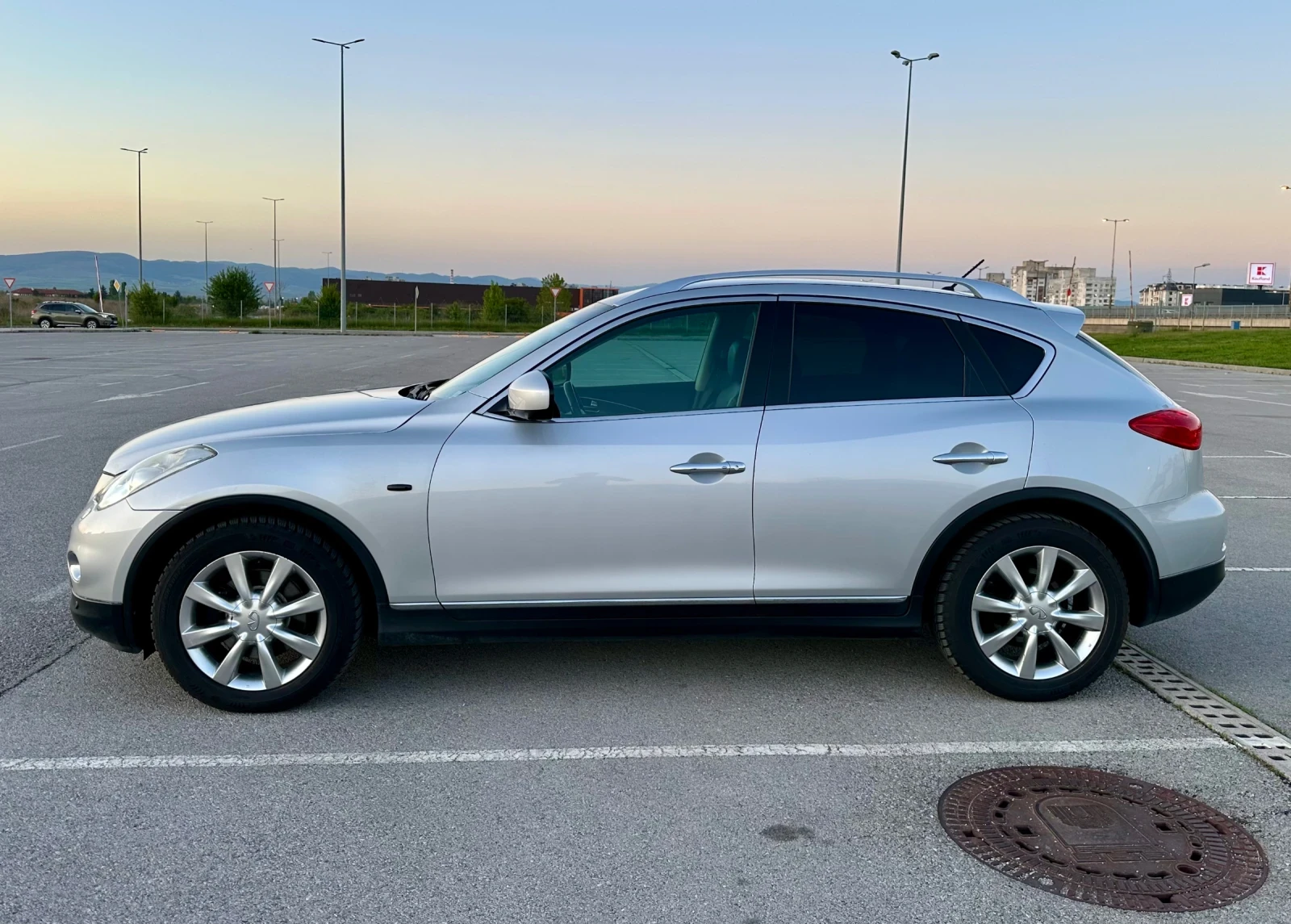 Infiniti Ex37 | Audio BOSE | Camera 360 | AWD | 3.7 V6, снимка 8 - Автомобили и джипове - 53782295