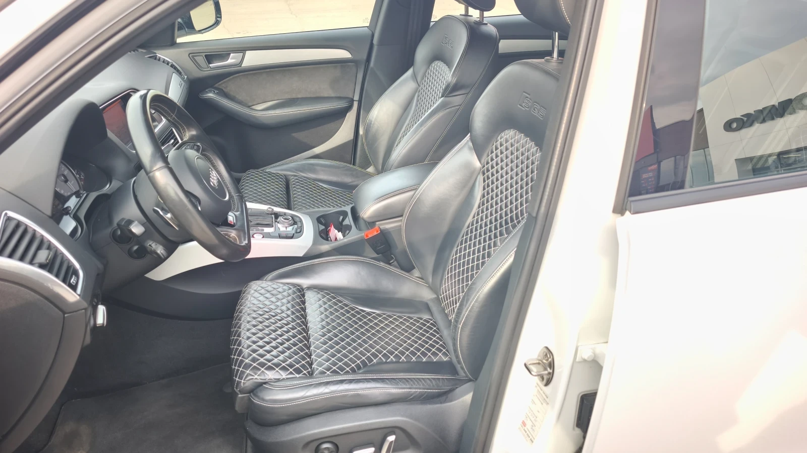 Audi SQ5 PLUS 3.0TDI 340кс Швейцария , снимка 14 - Автомобили и джипове - 53926505