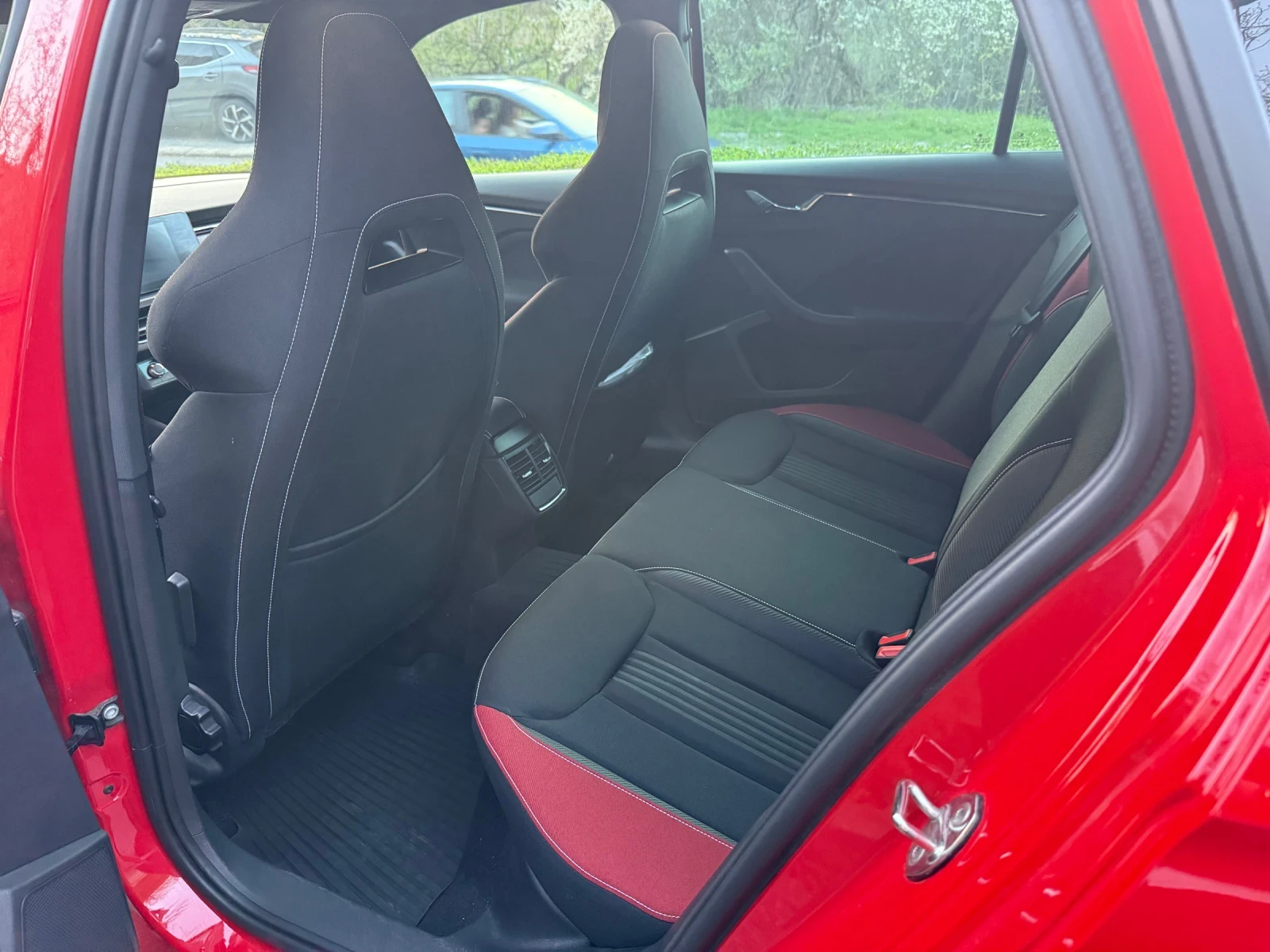 Skoda Kamiq 1.5 TSI / MONTE CARLO / DIGITAL / 1-ви собственик, снимка 9 - Автомобили и джипове - 54103195